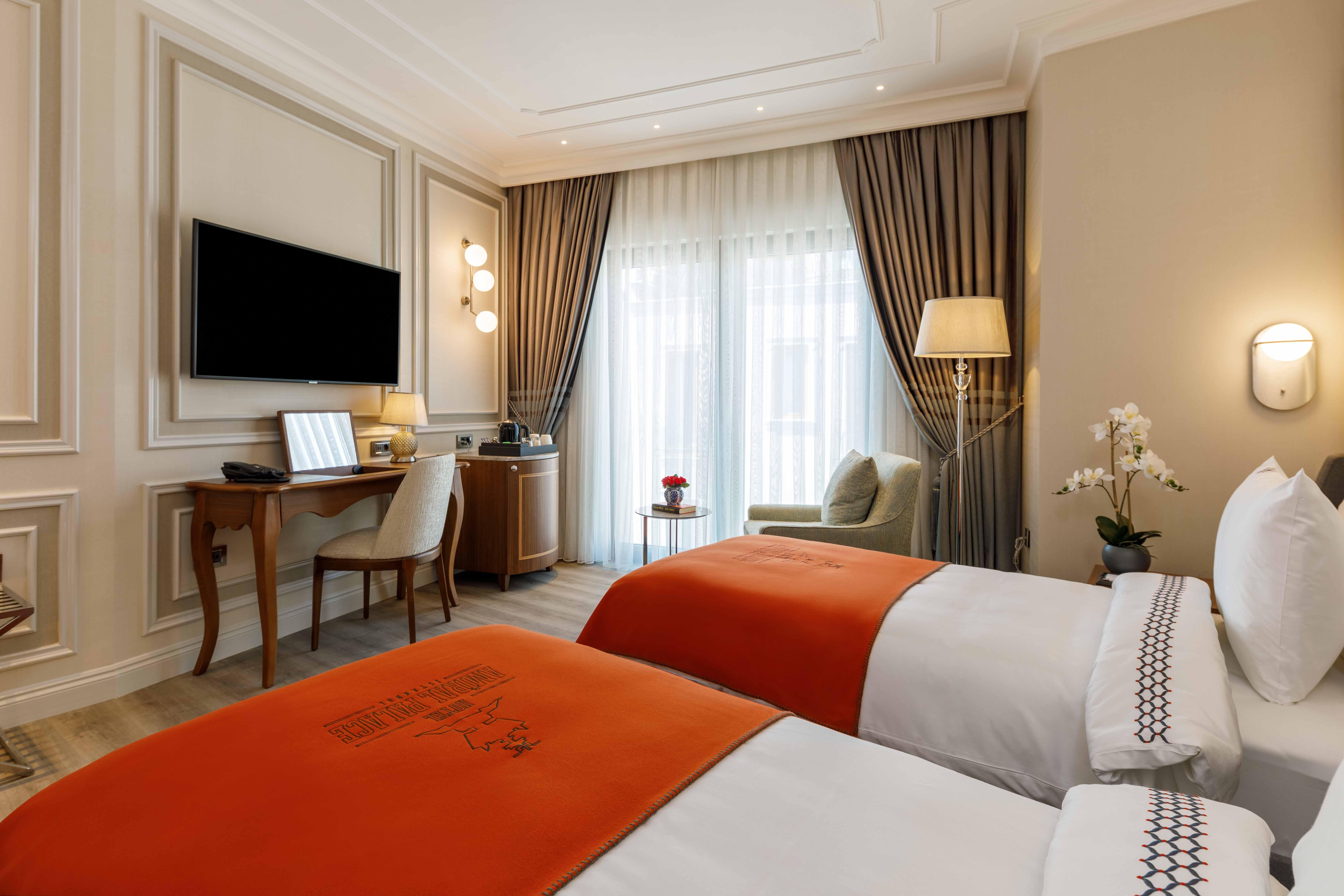 Amiral Palace Hotel Boutique Class — Photos 1